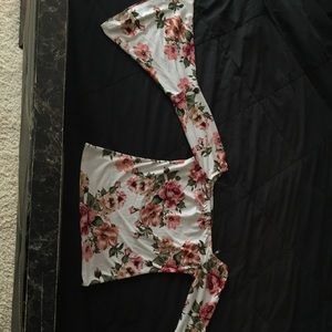 Off the shoulder flowery dressy shirt